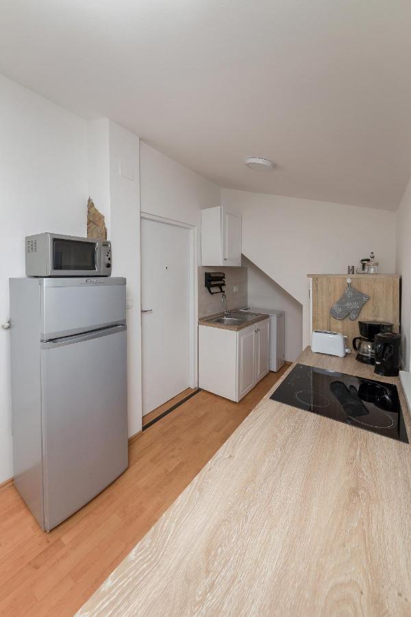 Apartment Gong 卢布尔雅那 外观 照片